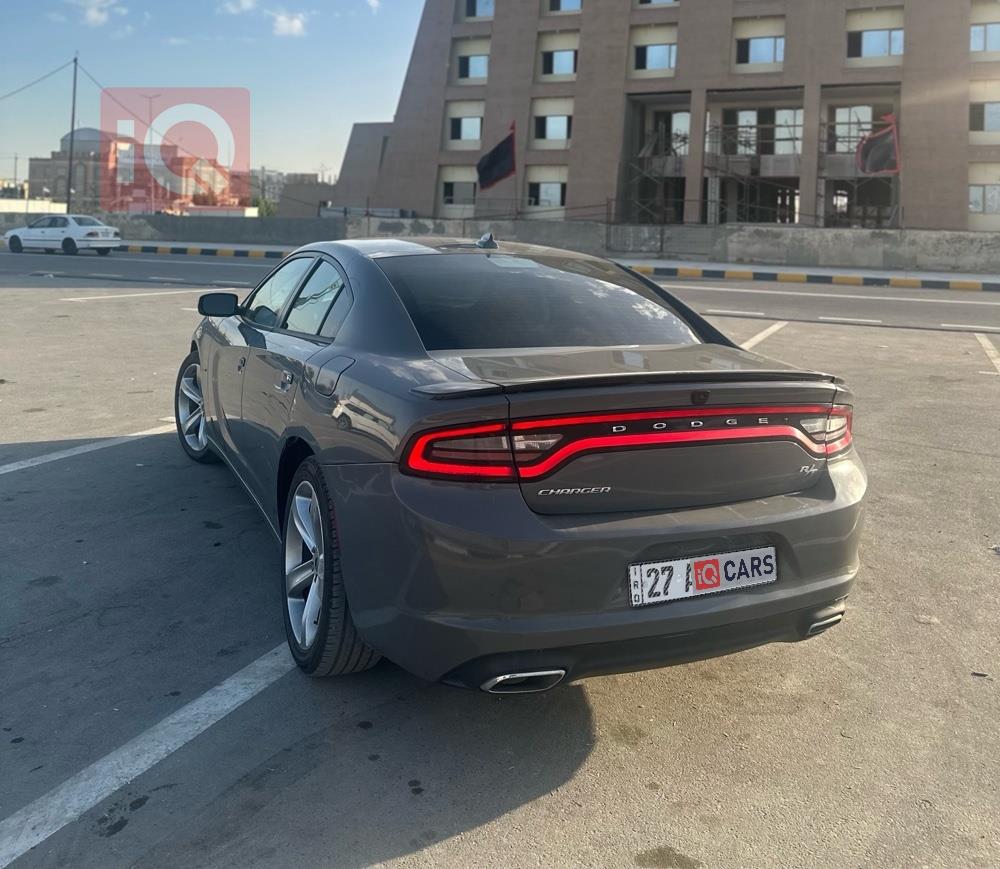 دودج تشارجر